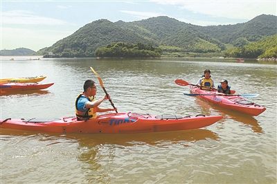 九龙湖旅游显山又露水