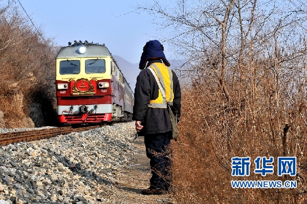 铁佛隧道“看山人”..