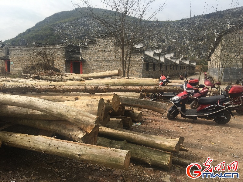 守护文化 七旬工匠投7000万“复活”桂北百年民居 守护文化:七旬工匠投7000万“复活”百年桂北民居