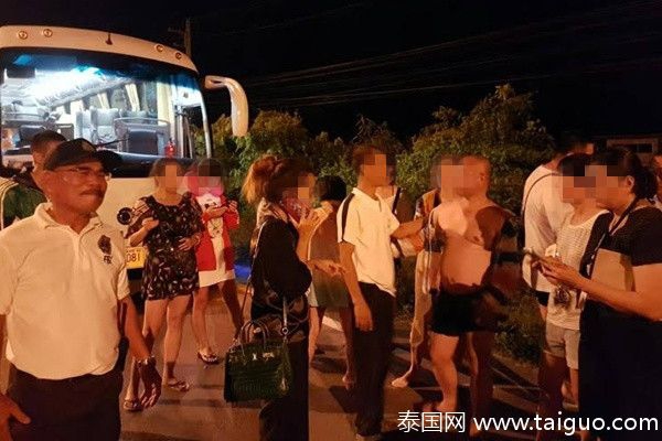 中国女导游加钱要求被拒后甩22同胞留泰国