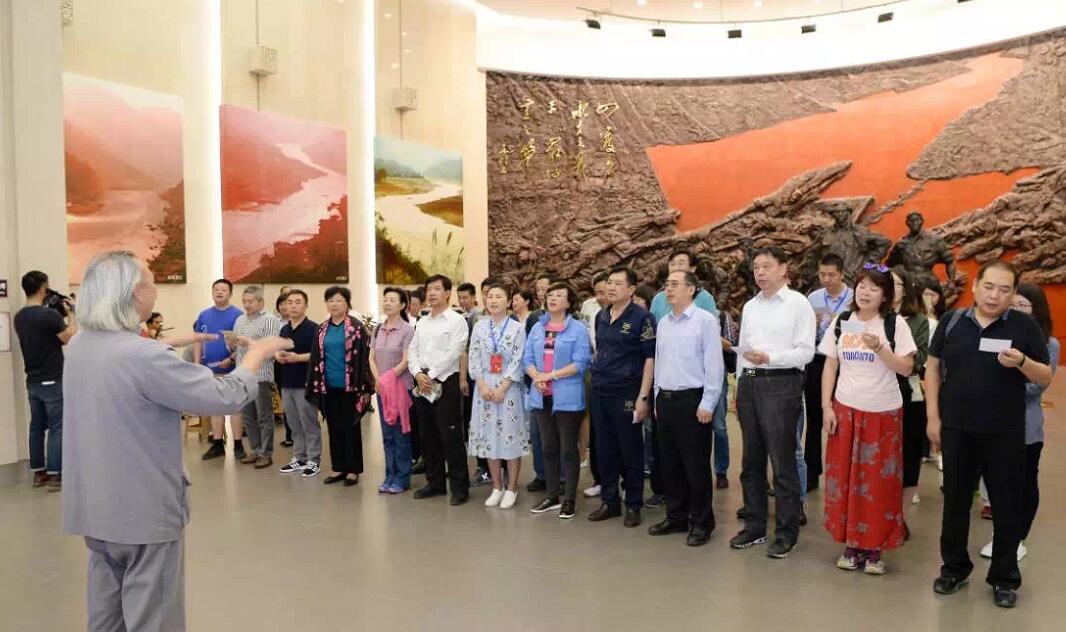 记者手记：不忘初心途 重走长征路