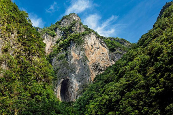 四川巴山大峡谷景区因优化旅游建设暂停开放