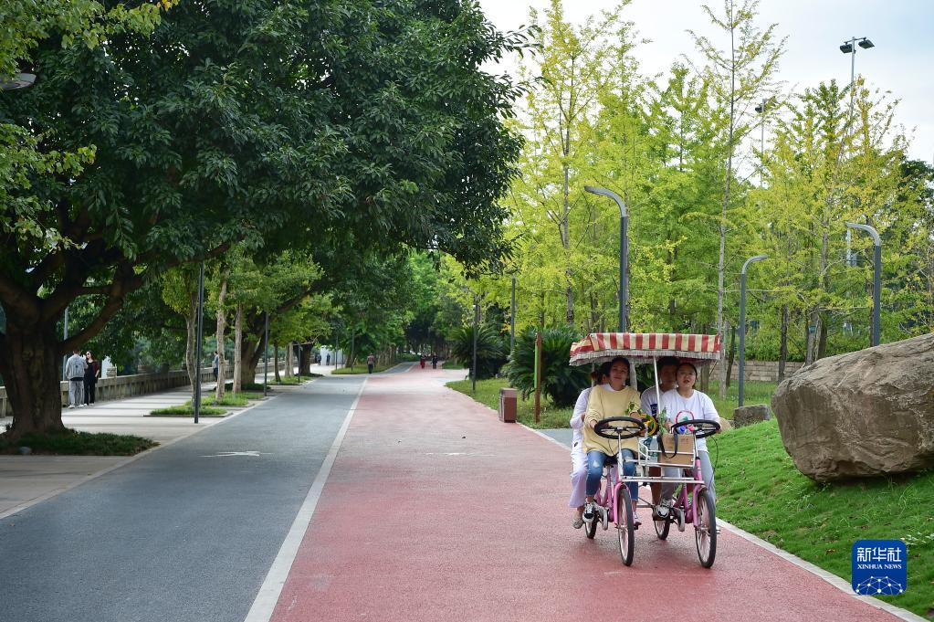 重庆云阳环湖绿道提升城市旅游休闲功能