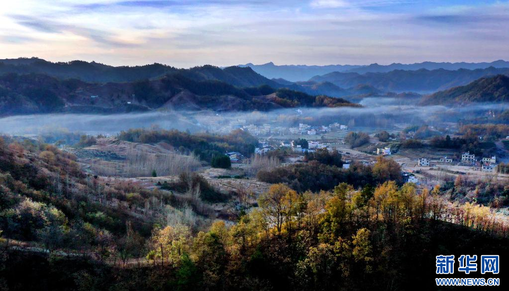 自然山水中的秦岭小城