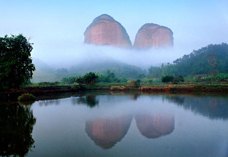 广东省旅游景点前十名 002564a6154e106f891a0c.jpeg