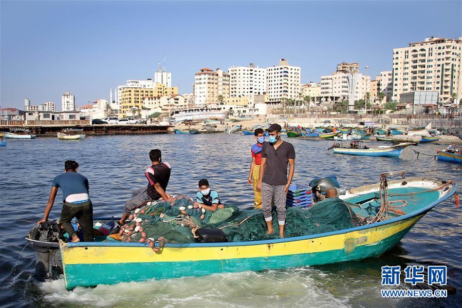 加沙：出海捕鱼
