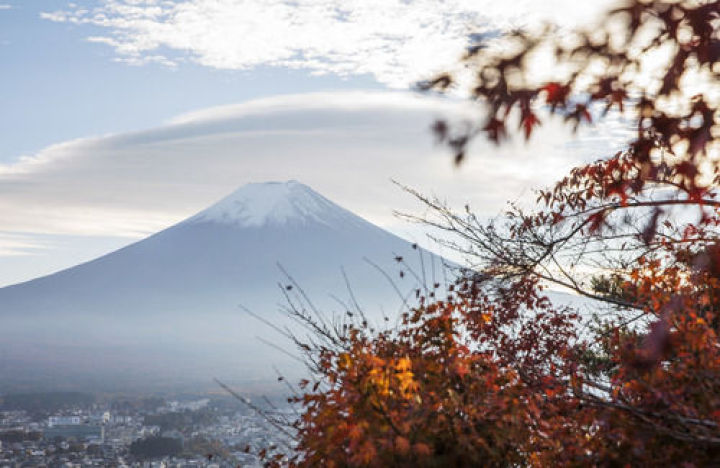 日本富士山“解封”迎游客