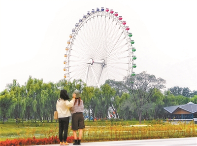 北京：龙潭中湖公园摩天轮十一前开放