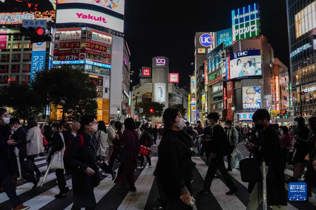 日本东京和大阪等地取消餐馆防疫限制