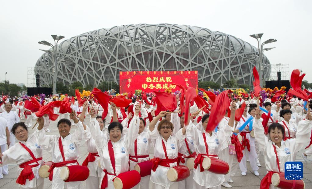 同心筑梦向未来——写在北京冬奥会开幕倒计时100天之际