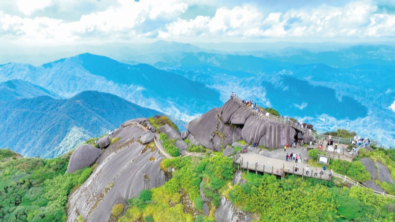 八桂山水有“凉”方 八桂山水有“凉”方