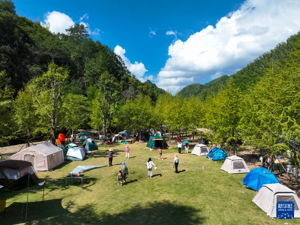 湖南双牌：吸引游客 留住游客