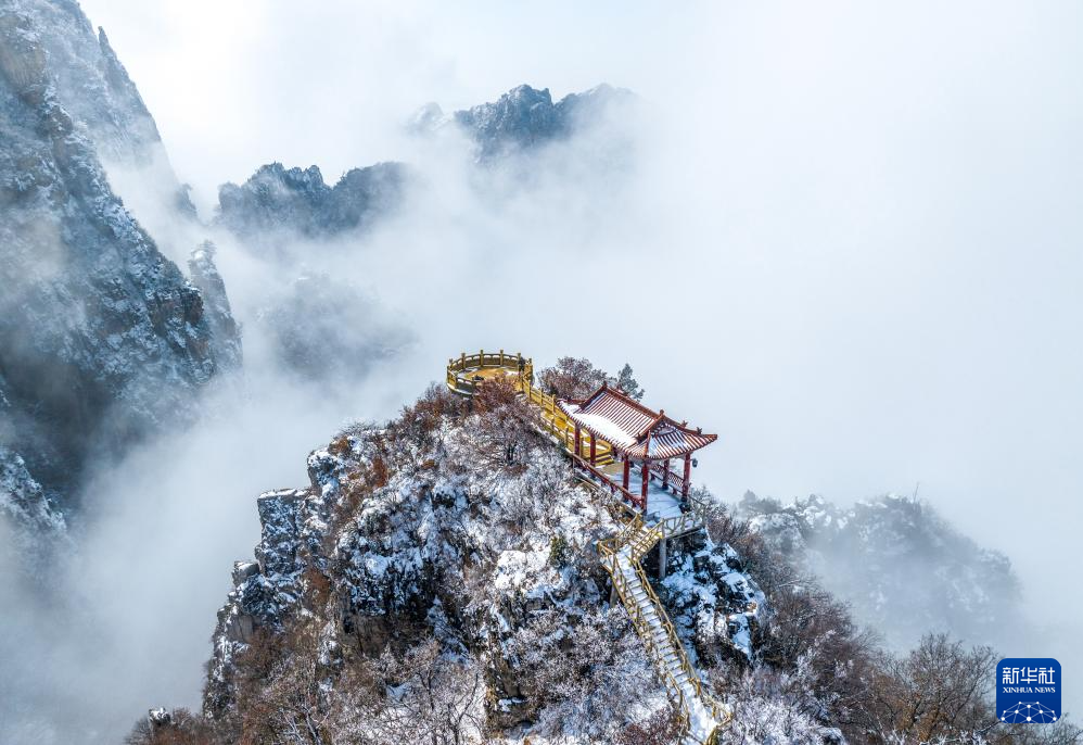 山西永济：五老峰雪景美如画