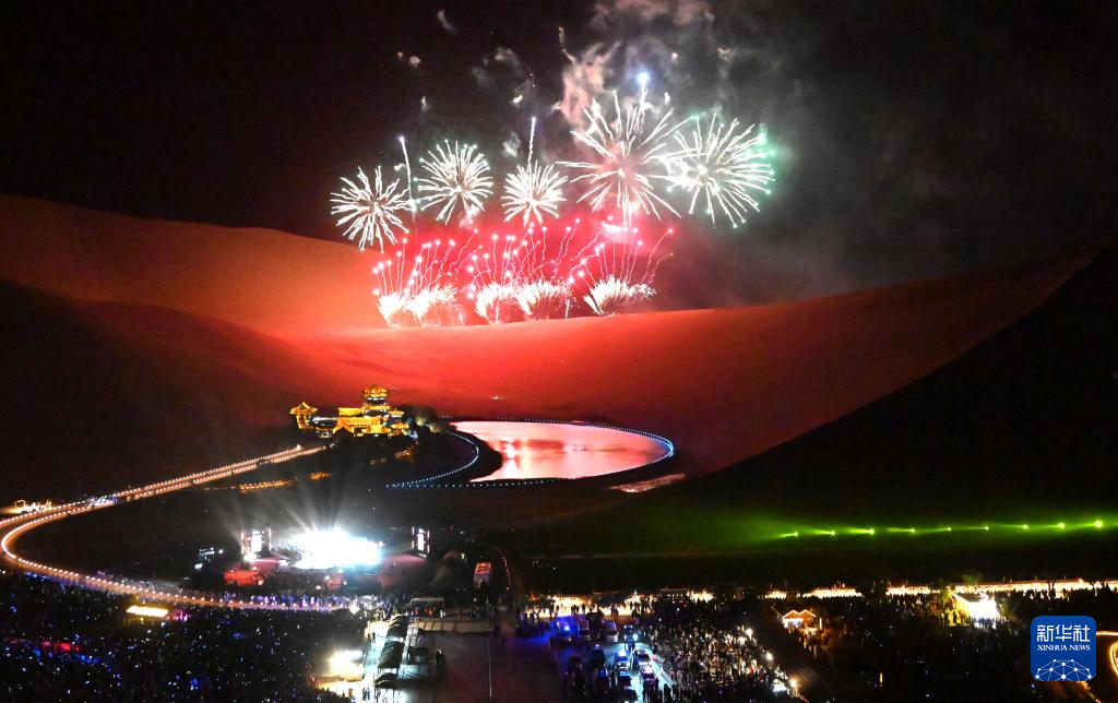 五一假期旅游消费市场活力十足