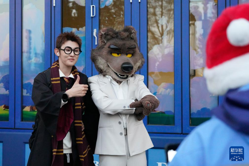 北京环球度假区“冬季假日”主题活动开启