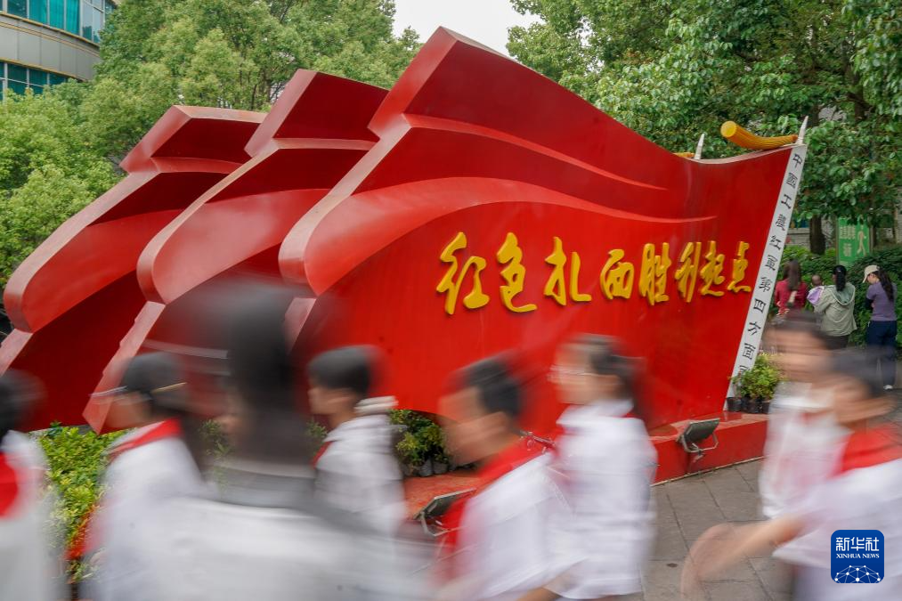 红润扎西焕新颜